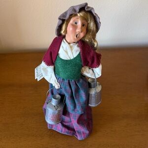 1997 Byers Choice Handcrafted “Cries of London” Milk Maid Caroler Signed